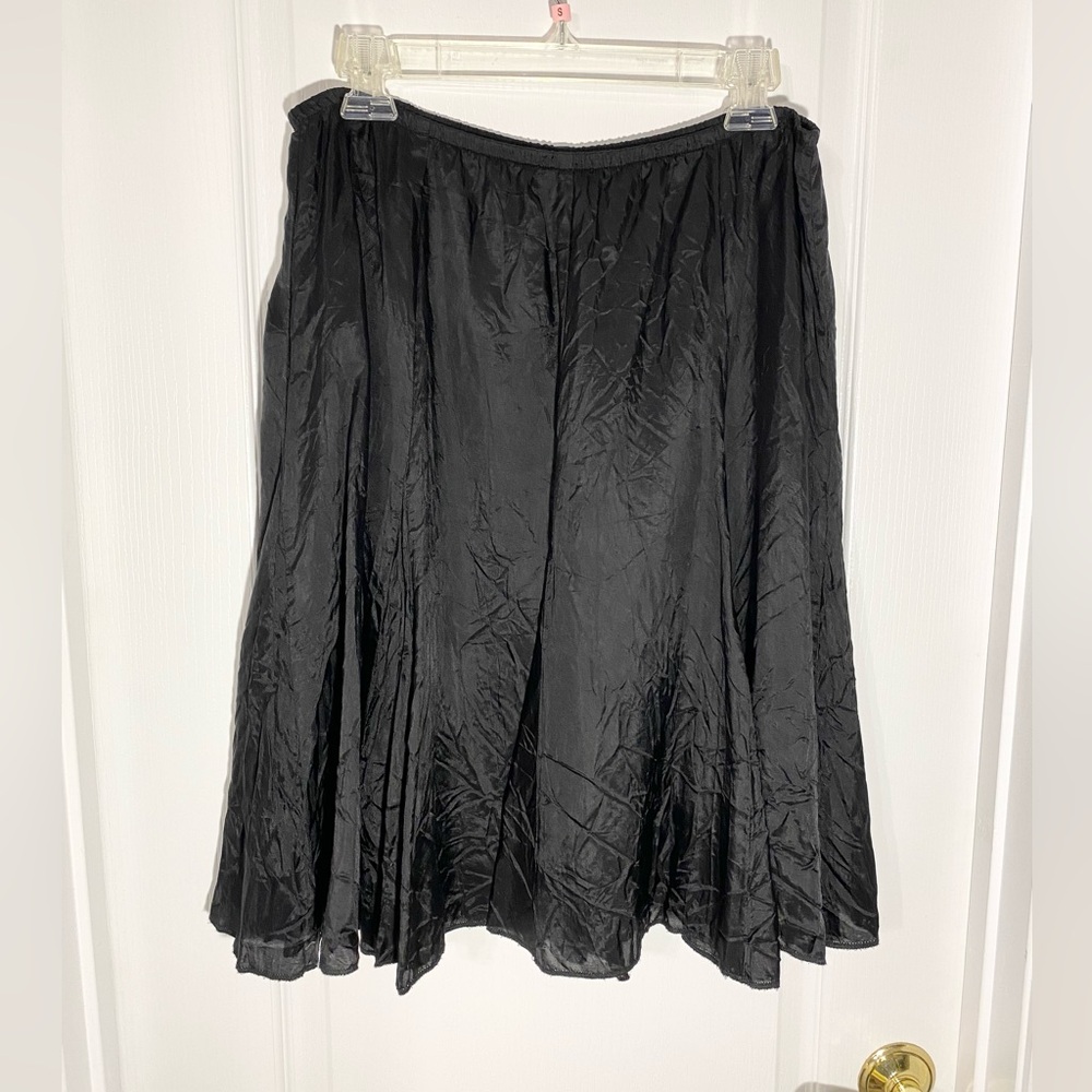 Karen Kane Crinkle Satin Full Midi Skirt Black Small
